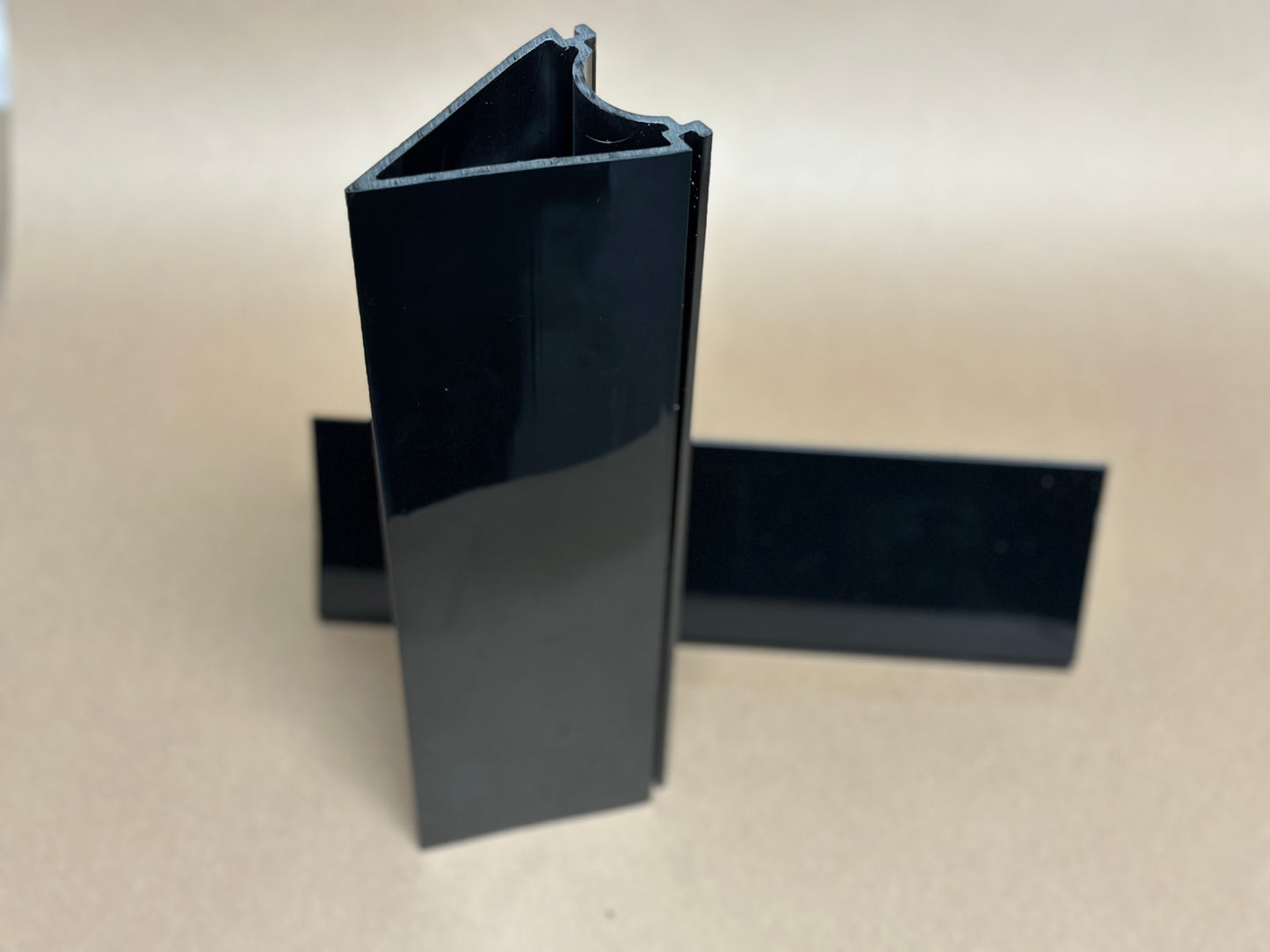 NOSE & TAIL, FOIL Z-POLE