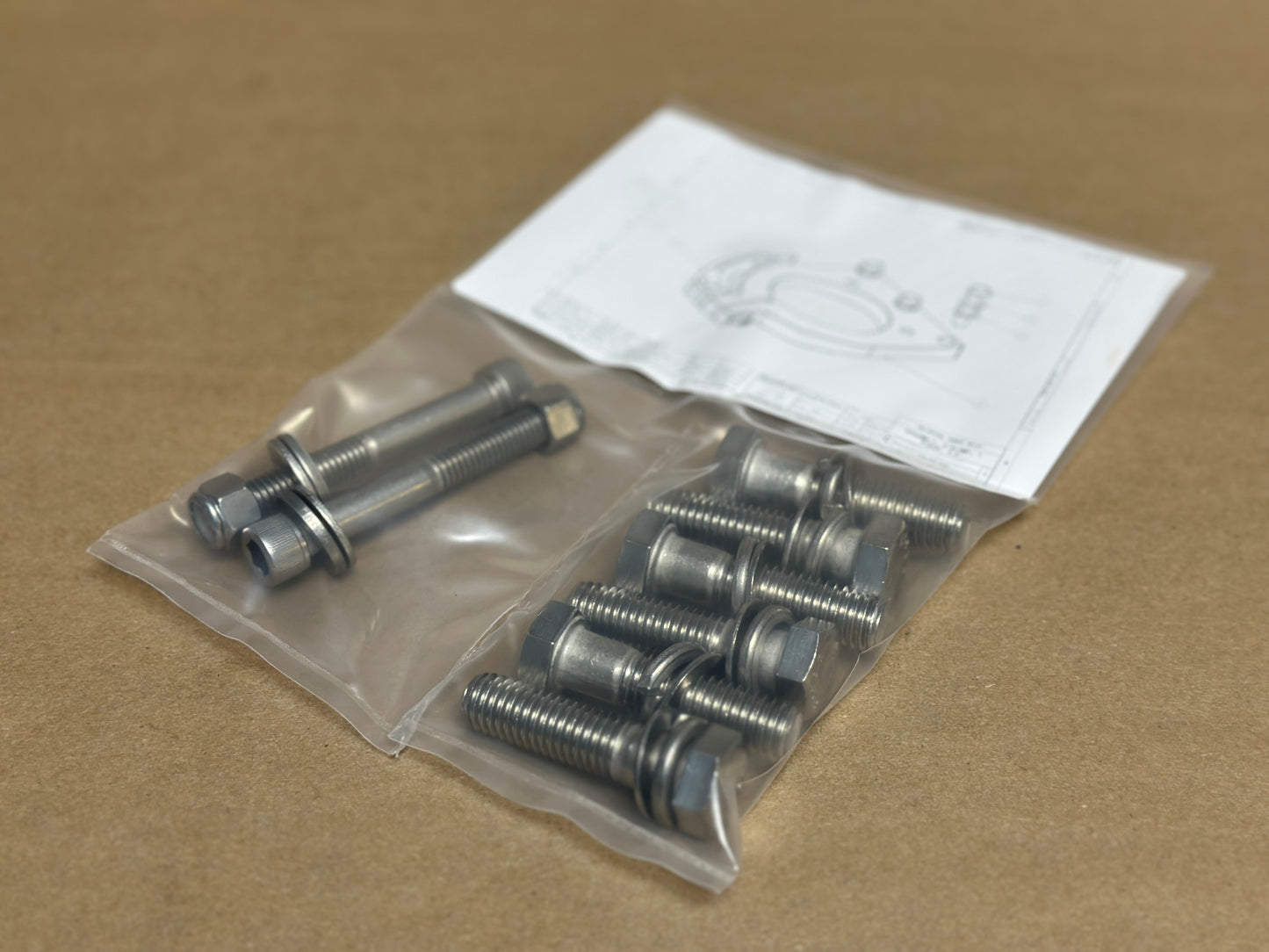 BOLT KIT, ROUND Z-POLE CLAMPS